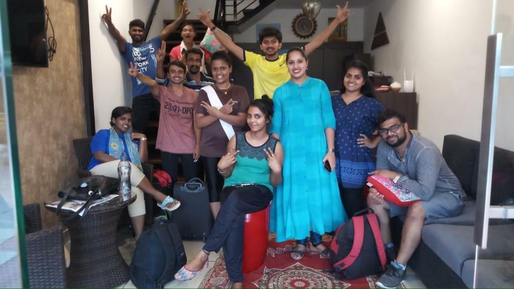 The Metro Pod - Backpackers A/C Dormitory Kochi Exterior photo
